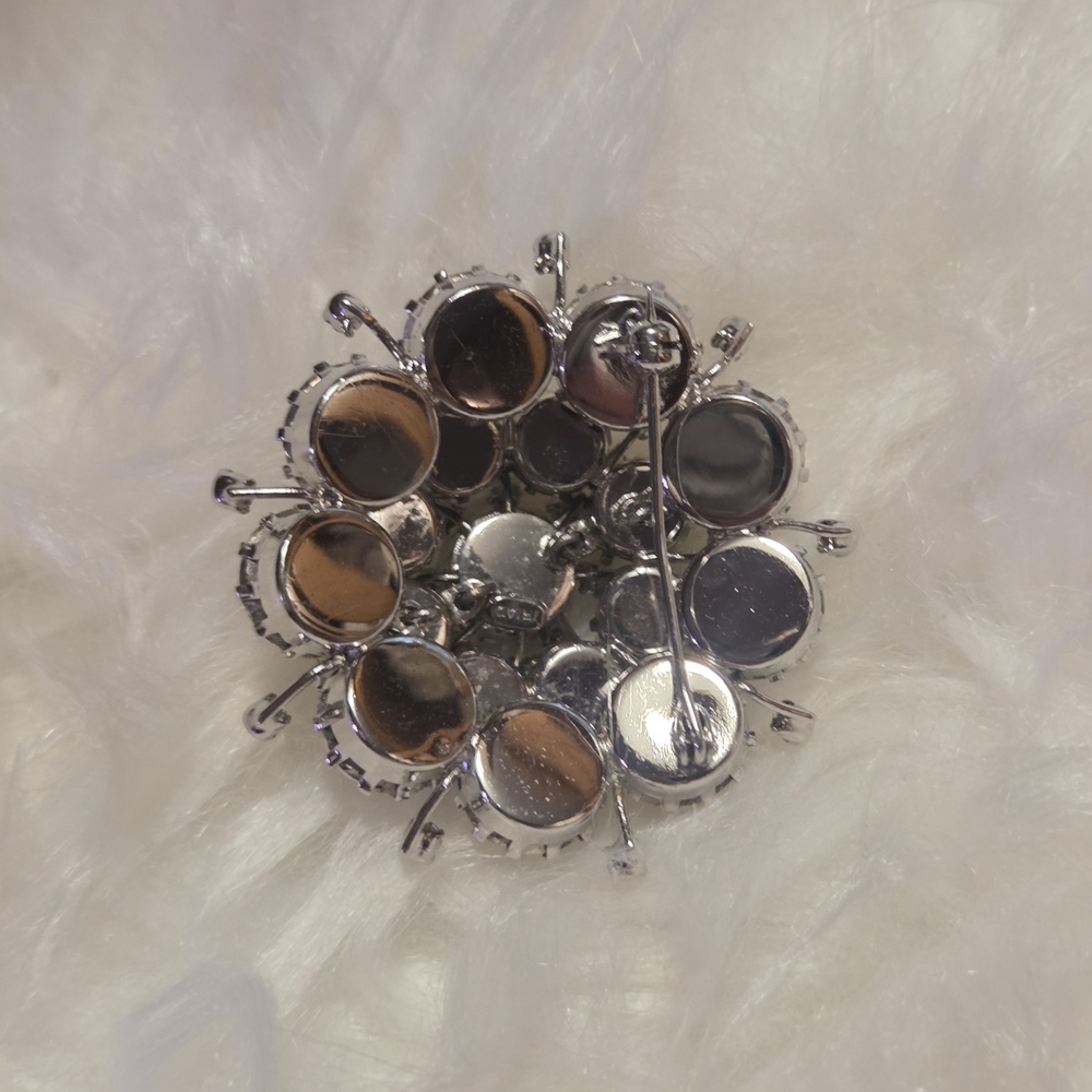 ELEGENT SIGNED VINTAGE BROACH - Picture 4 of 4
